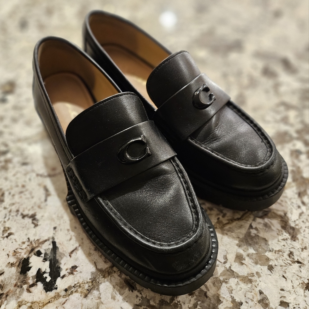 Coach Leah Loafer - Size 8